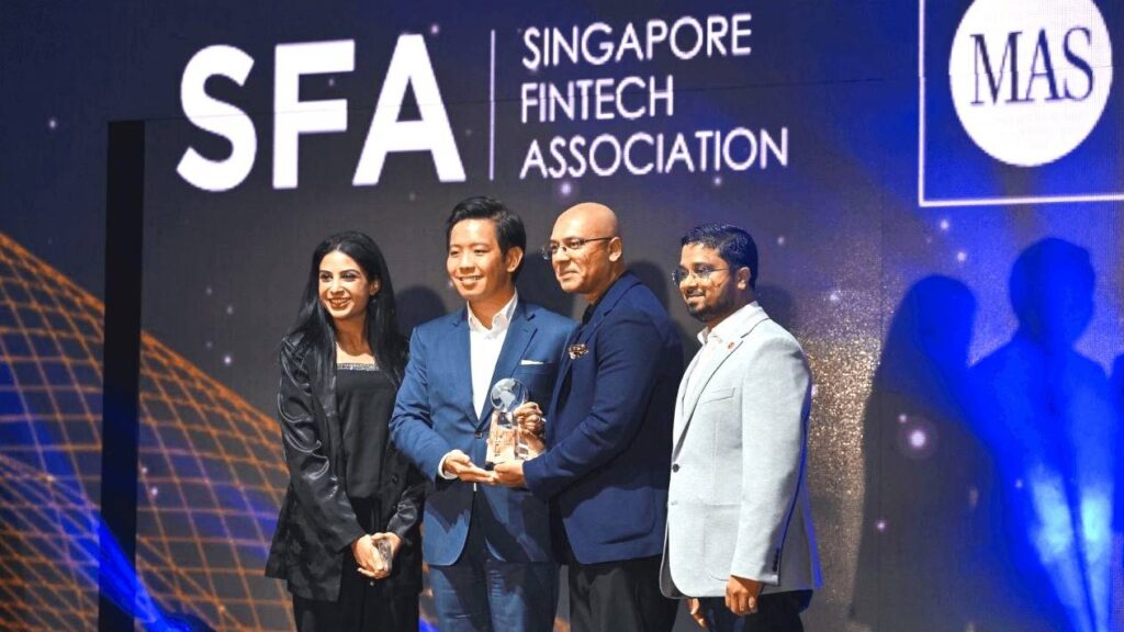 Hakeem wins Award at Singapore Fintech Association
